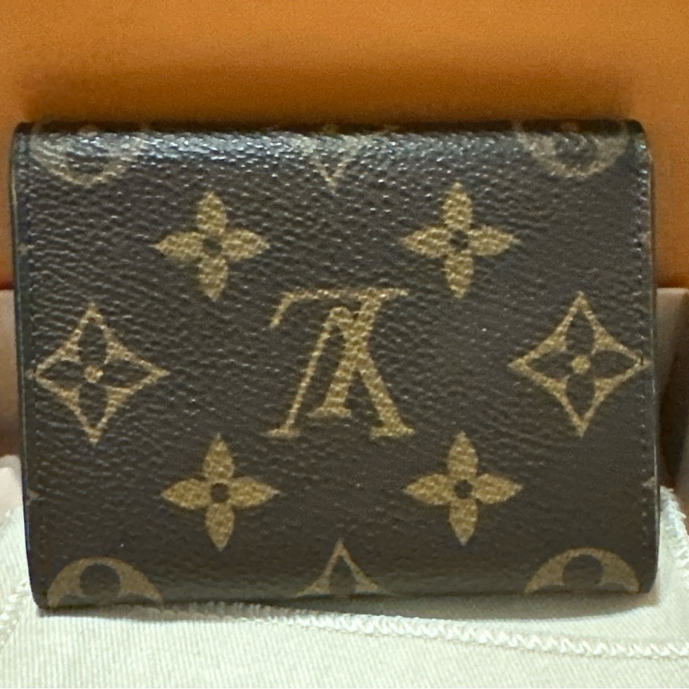 Louis Vuitton Card Holder Wallet - Picture 2 of 8